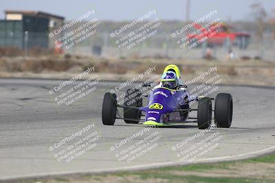 media/Oct-25-2025-CalClub SCCA (Sat) [[34c778dfbe]]/Group 5/Qualifying/